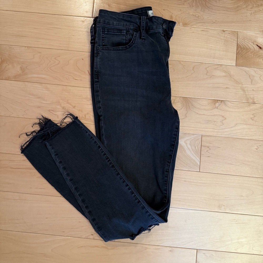 Black curvy high rise skinny Madewell jeans
